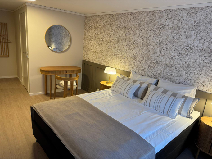 Others 5, Osterøy Minihotell, Osterøy