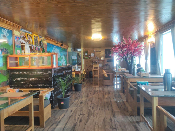 Food & Drinks 3, Hotel Amala, Tawang