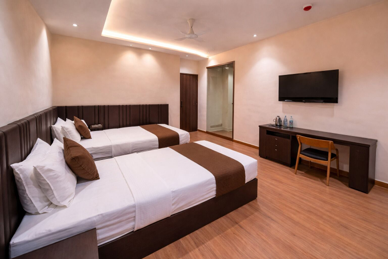 Others 5, Hotel Presidency, Surat