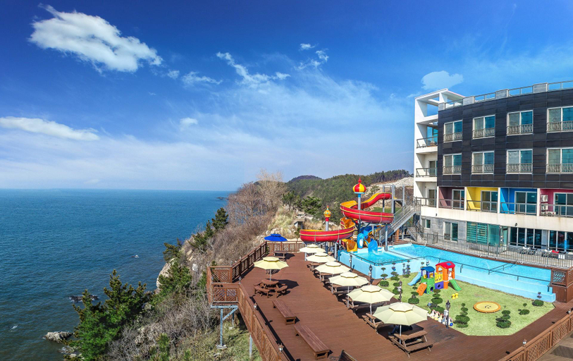 Others 3, Buan Arcos Spa Pension, Buan