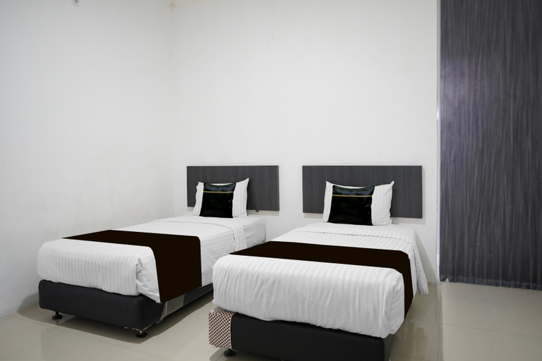 Others 3, Hotel O near Mesjid Raya Sumatera Barat formerly Sachila Residence, Padang