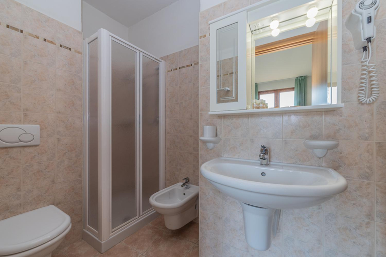 Bathroom 3, Park Hotel Faver, Brescia