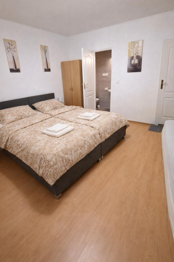 Bedroom 4, Penzion Lea, Šala