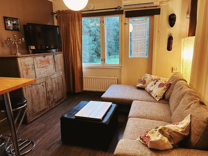 Living area 4, Old School Lodge Tahko Small Room, North Savonia