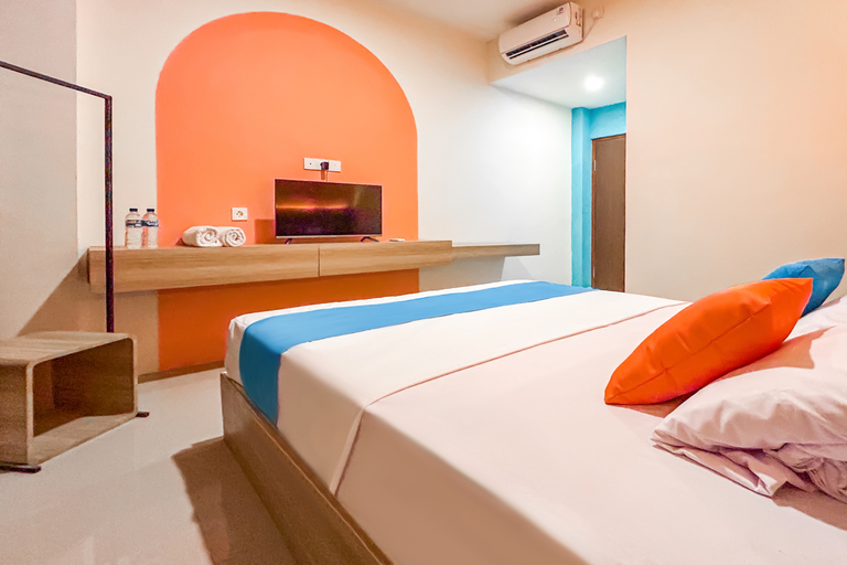 SANS Hotel Guntur Cendana Garut Room Type - Deluxe Twin Room
