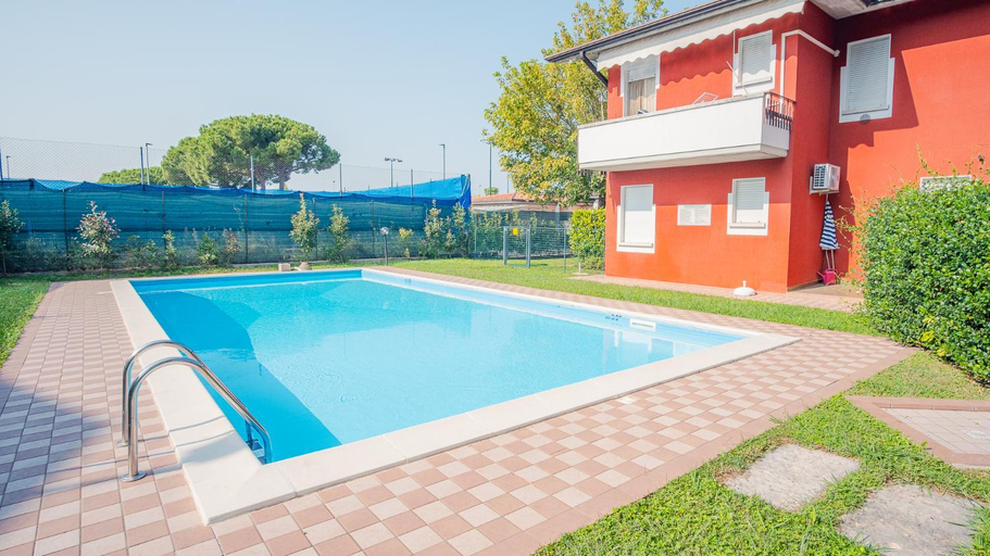 Others 3, Sweet Garden Apartment - Italian Homing, Brescia