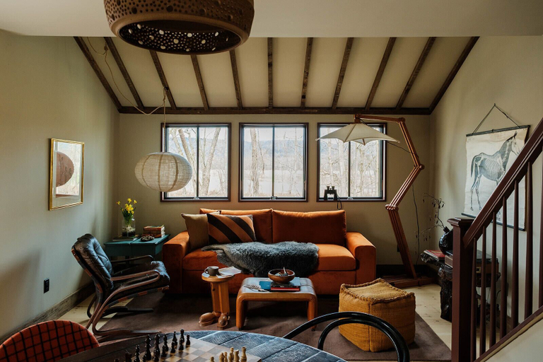 Living area 5, New Paltz Way Hotel, Ulster