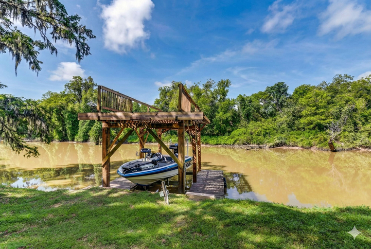 Exterior 5, Mount Olive Ranch, Brazoria
