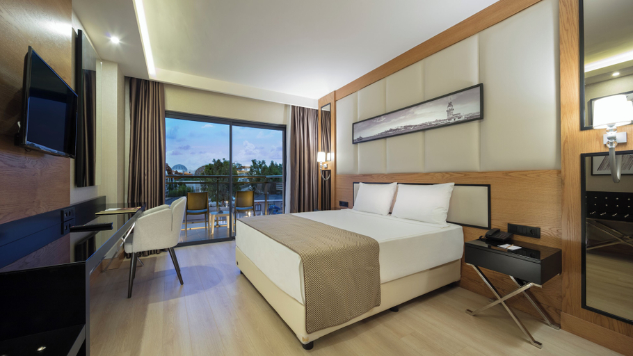 Bedroom 5, Aydinbey Queen's Palace & Spa - Ultra All Inclusive, Serik