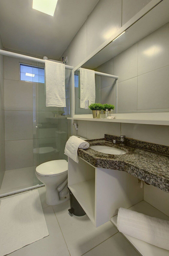 Bathroom 4, Triplex Hidromassagem em Porto das Dunas, Aquiraz