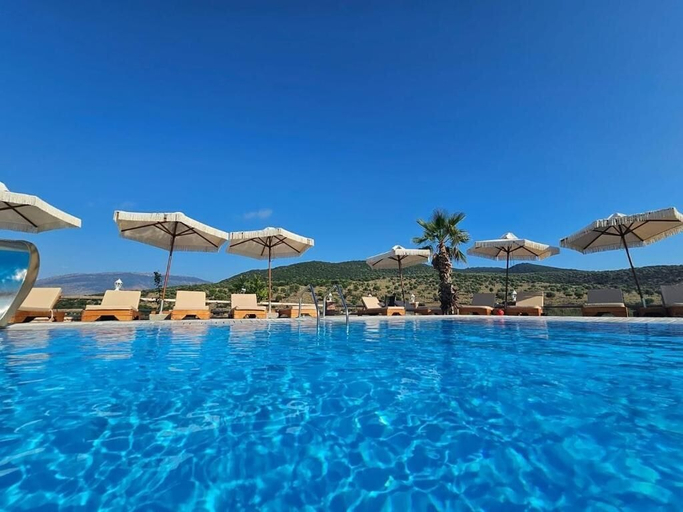 Pool 5, Hotel Lake Park Ksamil, Sarandës