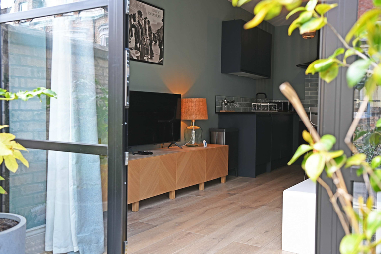 Room 2, Eldon Terrace - Luxury 1 Bedroom Property, York
