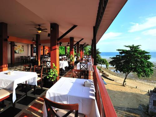 Food & Drinks 4, Kohngai Cliff Beach Resort Trang, Ko Lanta