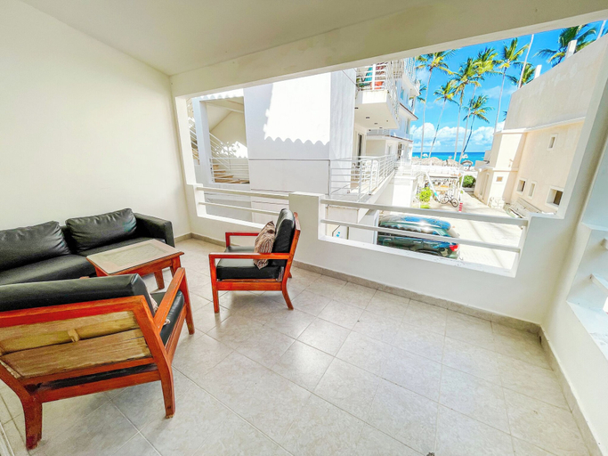 Terrace/patio 2, CARIBBEAN MOJITO HOTEL Beach Club & SPA, Salvaleon de Higuey