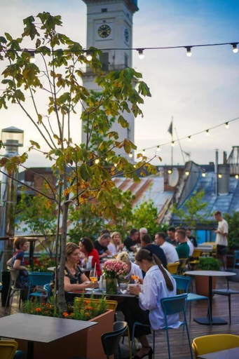 Outdoor dining 4, FEST hotel. Rynok Square, L'vivs'ka