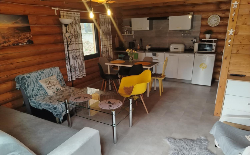 Others 3, Chatka pod lasem Szczyrk Domek z jacuzzi, Cieszyn
