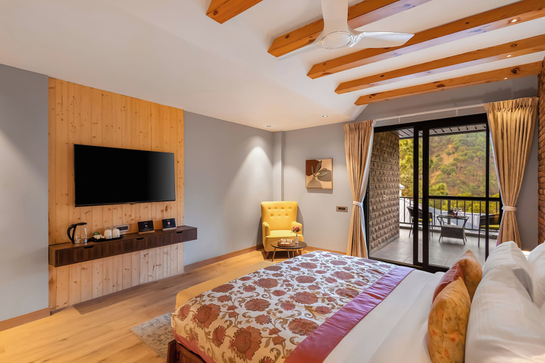 Room 3, ELIVAAS Prive The Retreat 4 BHK Villa, Solan