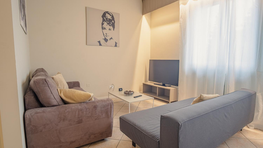 Others 5, Sweet Lake Apartment - Italian Homing, Brescia