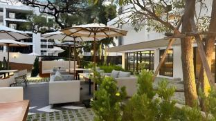 Food & Drinks 2, Floral Court Hotel & Residence, Wattana