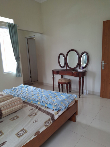 Room 5, Dagope Homestay, Bandung