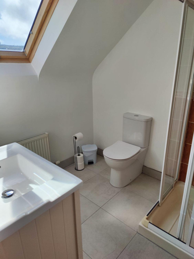 Bathroom 2, Boherbui B&B