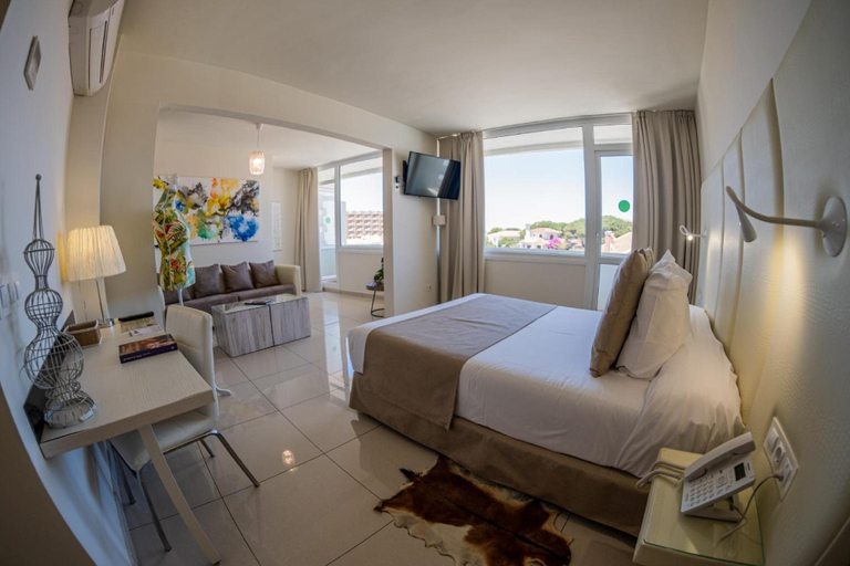 Bedroom 3, ON Hotels Oceanfront Adults Designed, Huelva