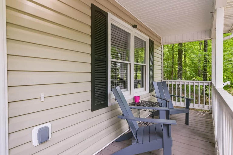 Room 2, Tranquil Hideaway Home - Pet-friendly, Carroll