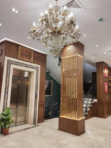 Interior 5, L amiral, Oran