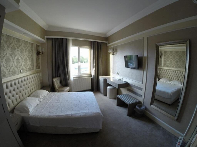 Bedroom 4, Deniz Otel, Kadıköy