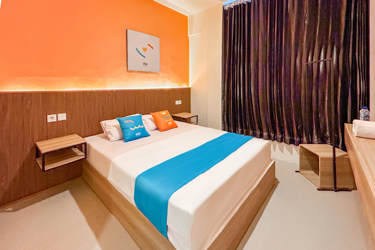 SANS Hotel Guntur Cendana Garut Room Type - Standard Room
