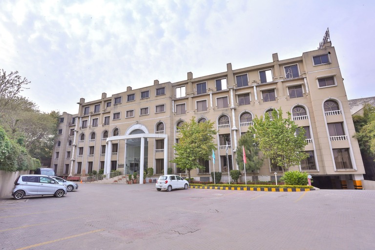 Exterior & Views 2, Avari Xpress Islamabad, Islamabad