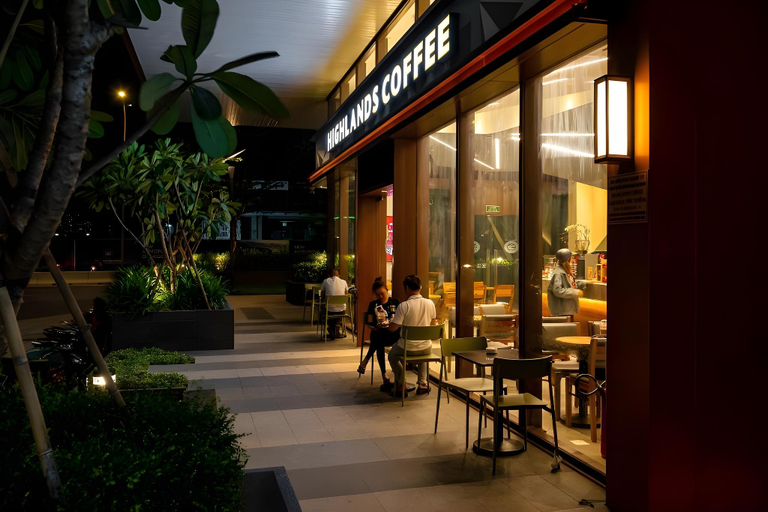 Food & Drinks 5, The METROPOLE RESIDENCES, Ho Chi Minh City