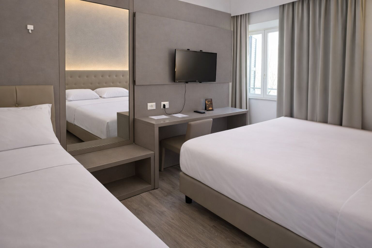 Bedroom 2, LVG Hotel Collection - Principe, Modena