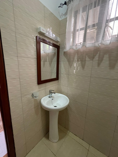 Bathroom 3, PAKIHOTELS&APARTMENT KILIMANJARO AIRPORT, Moshi Urban