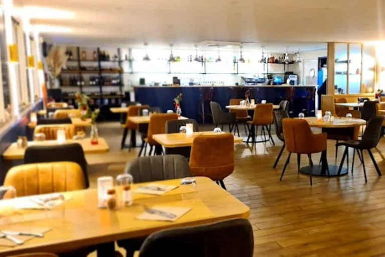 Dining 5, Les Trois Voiles, Bouches-du-Rhône
