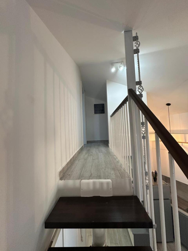 Others 4, Apartments Lemar