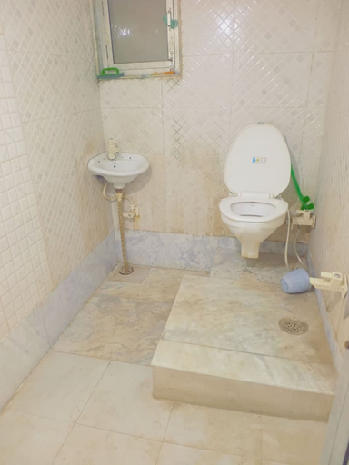 Bathroom, Vrindavan Bunk Hostel by Shiva - 5min Walk from Prem Mandir, Mathura