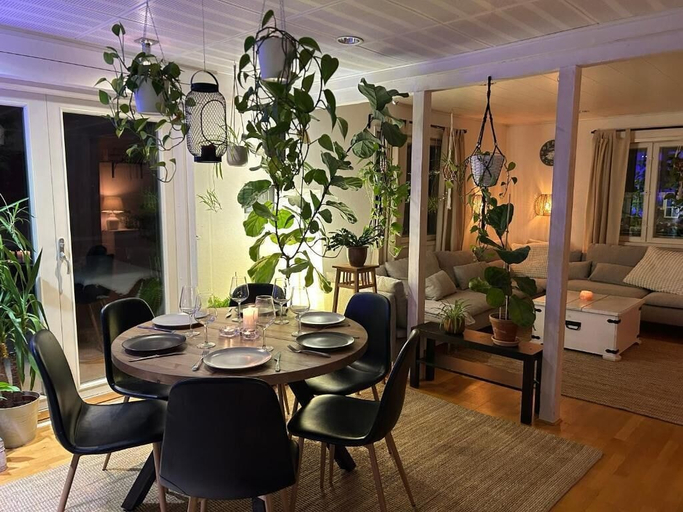 Dining 2, Villa Bee Mehiläinen, Uusimaa