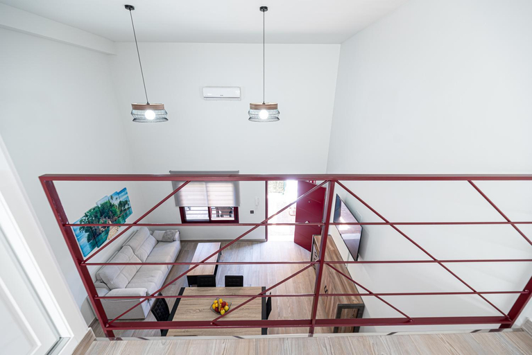Others 2, Ocean Suites A5, Huelva