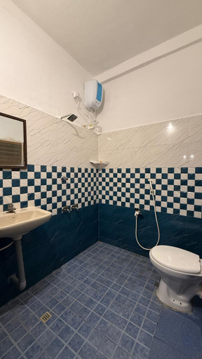 Bathroom 3, Villa Marinaa, Puducherry
