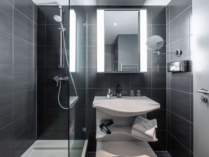 Bathroom 4, Adagio Berlin Kurfurstendamm Hotel, Berlin
