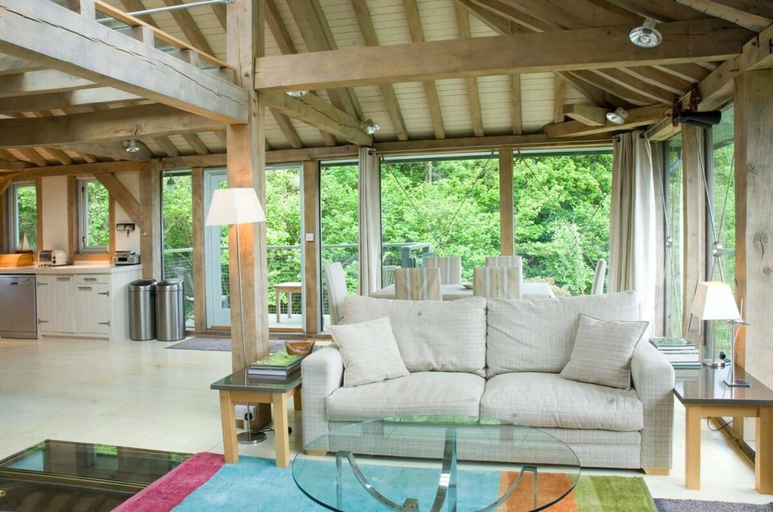 Living area 2, Tigh na Mara - Sleeps 4, Sea Views & Pet Friendly, Highland