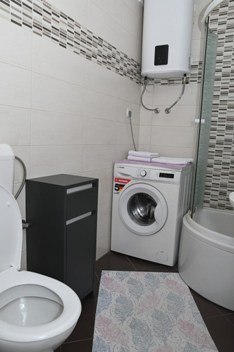 Bathroom 3, Guest House Oscar near the Sea and river, Pojezerje