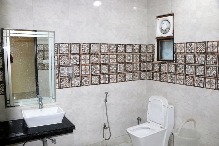 Bathroom 3, Hotel Blue Pine @Har Ki Pauri Road, Dehradun