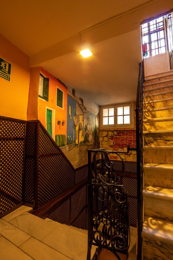 Others 5, Sweet Home Salamanca, Salamanca
