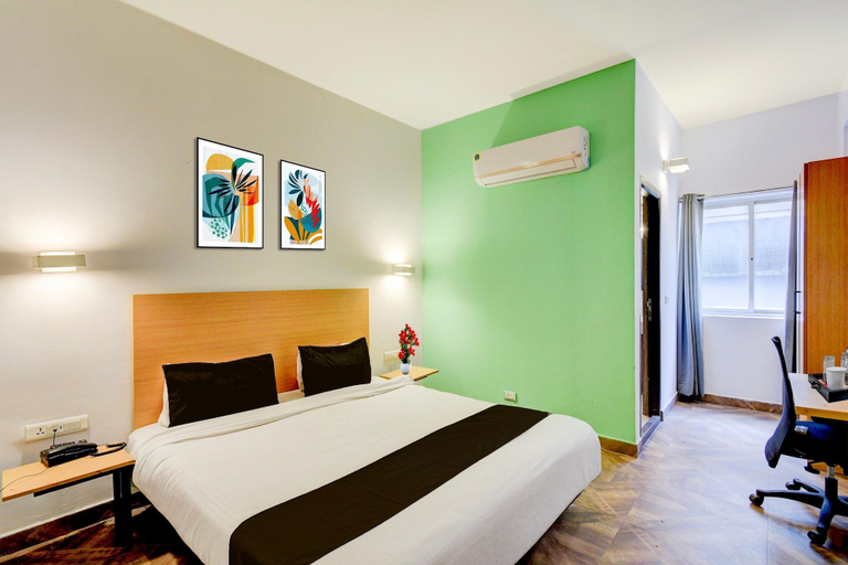 Room 5, Super Townhouse SR Nagar Metro Hyderabad, Ranga Reddy