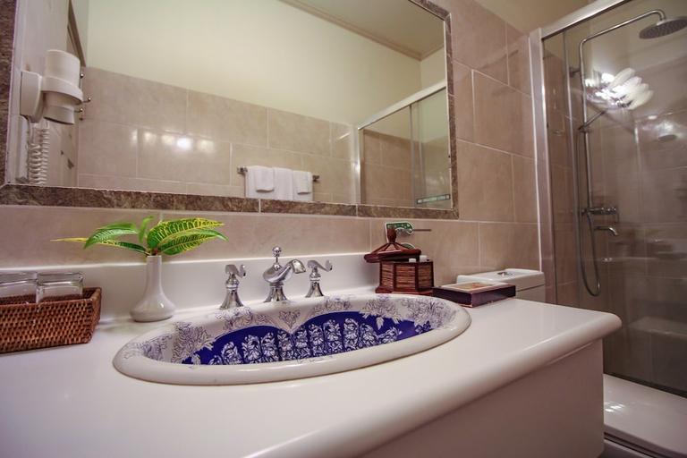Bathroom 3, Grenadine House