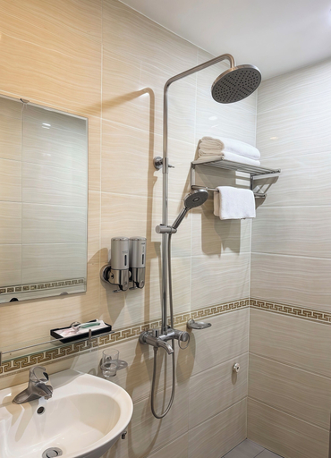 Bathroom 3, Mercy Hotel, Hai Bà Trưng