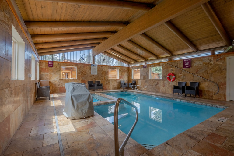 Sport & Beauty 5, Cowboy Village Resort, Teton