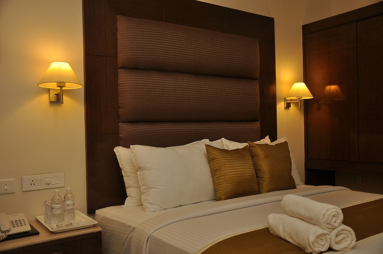 Bedroom 2, The Gopinivas Grand Hotel, Kanniyakumari